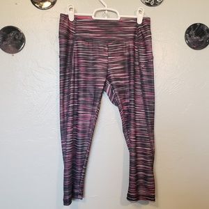 Bally yoga pant capris dri-fit black pink